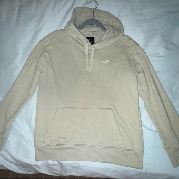 Light green hoodie! Very soft and breathable! - Picture 2 of 3